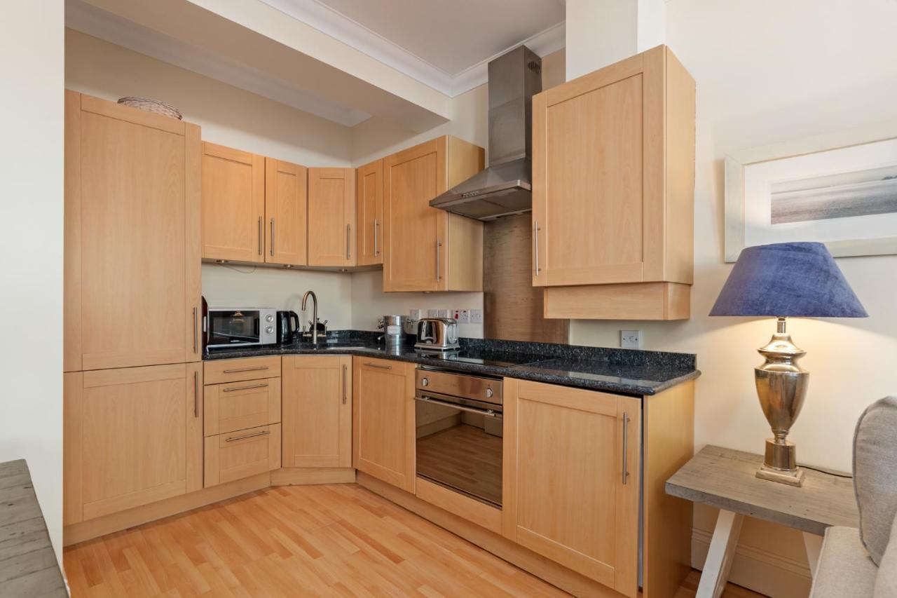 Bryn Y Mor - Tenby Apartment Sea Views מראה חיצוני תמונה